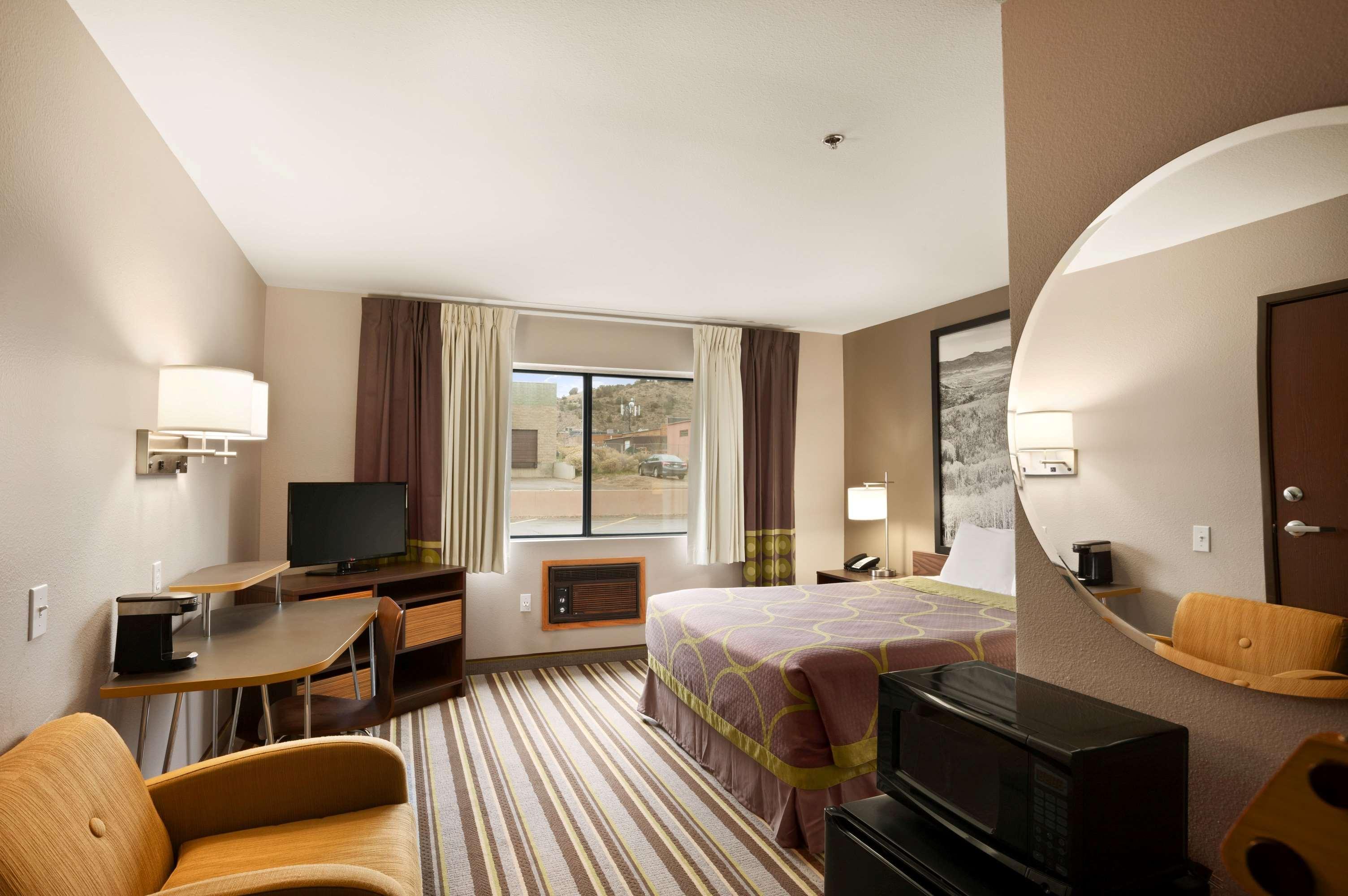 Super 8 By Wyndham Durango Motel Dış mekan fotoğraf