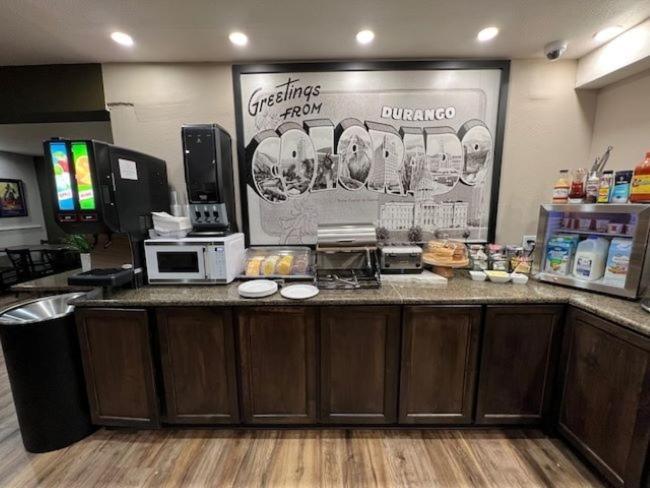 Super 8 By Wyndham Durango Motel Dış mekan fotoğraf